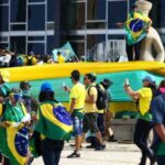 Oposicao pede prisao domiciliar para 20 presos pelo 8 de.jpg