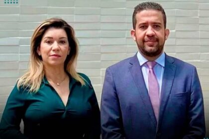 Prefeita acusa Janones de chantagea la com foto intima e vai.jpg