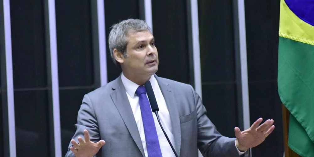 Pressao Interna Lider do PT Questiona Aliados por Apoiar Votacao.jpg