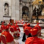 quem-entra-papa-sai-cardeal-os-candidatos-ao-cargo-e-a-escolha-do-novo-papa-cardeais-se-encontrarao-para-definir-o-novo-papa-da-igreja-catolica-reproducao-vatican-news-tvt-news