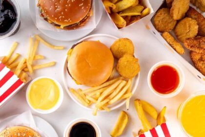 Rede famosa de fast food vai à falência após demitir funcionários