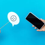 Você usa o celular até no banheiro? Esse parece ser o novo normal