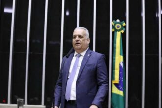 STF Aliado de Bolsonaro relatara ato que pode travar acao.jpg