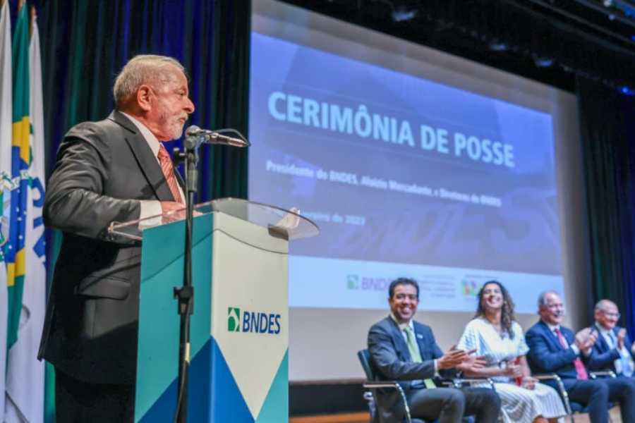 Sob gestao Lula BNDES amplia gastos com propaganda em 214.jpg