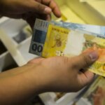 trabalhador-pode-trocar-dividas-mais-caras-por-consignado-clt-no-programa-taxas-estao-um-pouco-acima-de-3-por-cento-ao-mes-foto-marcello-casal-jr-abr-tvt-news