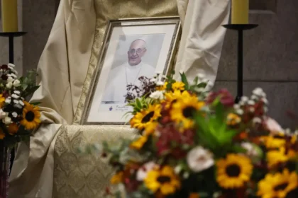 Homenagem-ao-Papa-Francisco-na-Catedral-da-Sé-(SP).-Foto:-©-Paulo-Pinto/Agência-Brasil-tvt-news