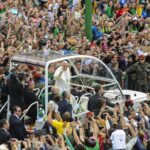 visita-do-papa-ao-brasil-reuniu-3-7-milhoes-no-rio-em-2013-em-2007-bergoglio-esteve-em-aparecida-foto-tania-rego-abr-tvt-news