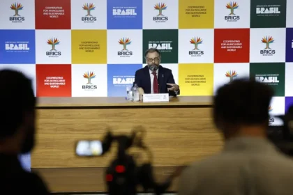 crise-climatica-guerra-tarifaria-encontro-brics-brasil-que-exerce-a-presidencia-rotativa-deve-defender-o-multilateralismo-em-meio-a-guerra-comercial-de-trump-foto-fernando-frazao-agencia-brasil