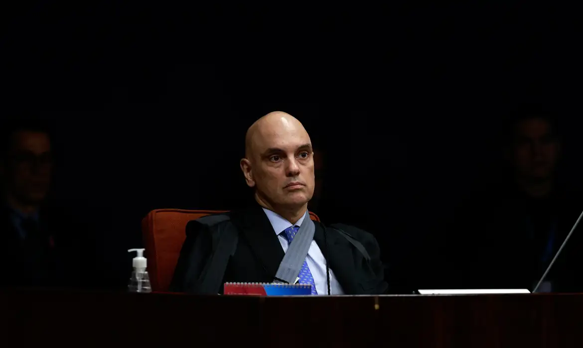 stf-ex-assessores-de-bolsonaro-se-tornam-reus-por-tentativa-de-golpe-alexandre-de-moraes-e-relator-do-caso-e-foi-o-primeiro-a-acatar-a-denuncia-foto-rosinei-coutinho-stf-tvt-news