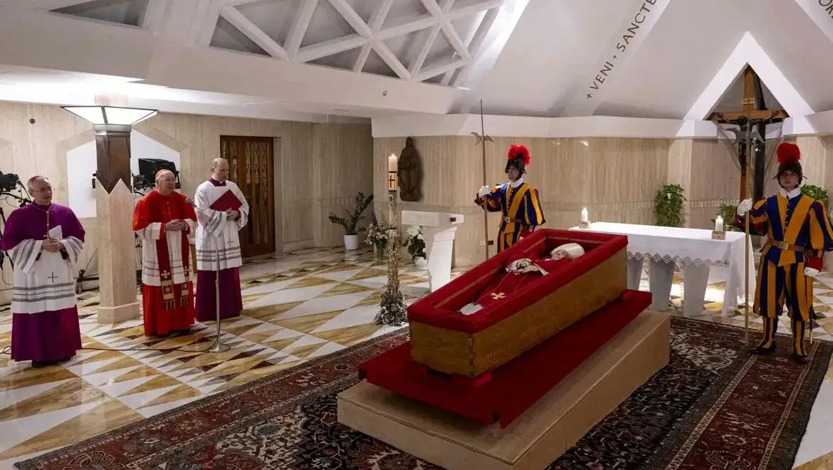 ministros-acompanham-lula-despedida-papa-roma-enterro-do-papa-francisco-ocorre-na-manha-de-sabado-26-na-praca-sao-pedro-foto-vatican-media-francesco-sforza