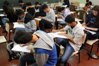dia-mundial-da-educacao-relembre-programas-sociais-do-governo-lula-voltados-a-educacao-essas-politicas-publicas-facilitam-o-acesso-a-educacao-e-a-permanencia-de-estudantes-e-professores-na-area-gabriel-jabur-agencia-brasilia-tvt-news