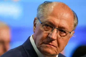 alckmin-passa-por-exames-em-hospital-apos-mal-estar-nesta-quinta-29-vice-presidente-sentiu-mal-estar-e-passa-por-exames-no-hospital-sirio-libanes-em-brasilia-foto-fabio-rodrigues-pozzebom-agencia-brasil-tvt-news