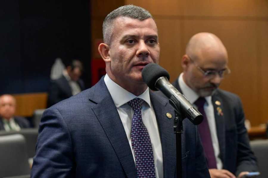 Ameacado de morte Alan Lopes recebe apoio irrestrito na Alerj.jpg