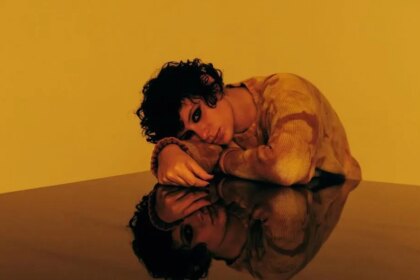 ana-frango-eletrico-canta-no-museu-da-lingua-portuguesa-a-cantora-foi-indicada-ao-grammy-latino-e-vencedora-de-dois-premios-apca-foto-anafrangoeletrico-reproducao-tvt-news