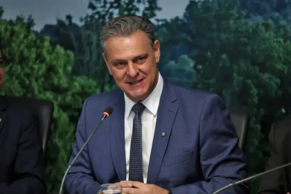 gripe-aviaria-carne-Carlos-Fávaro,-ministro-da-Agricultura-e-Pecuária.-Foto:-José-Cruz/Agência-Brasil-tvt-news