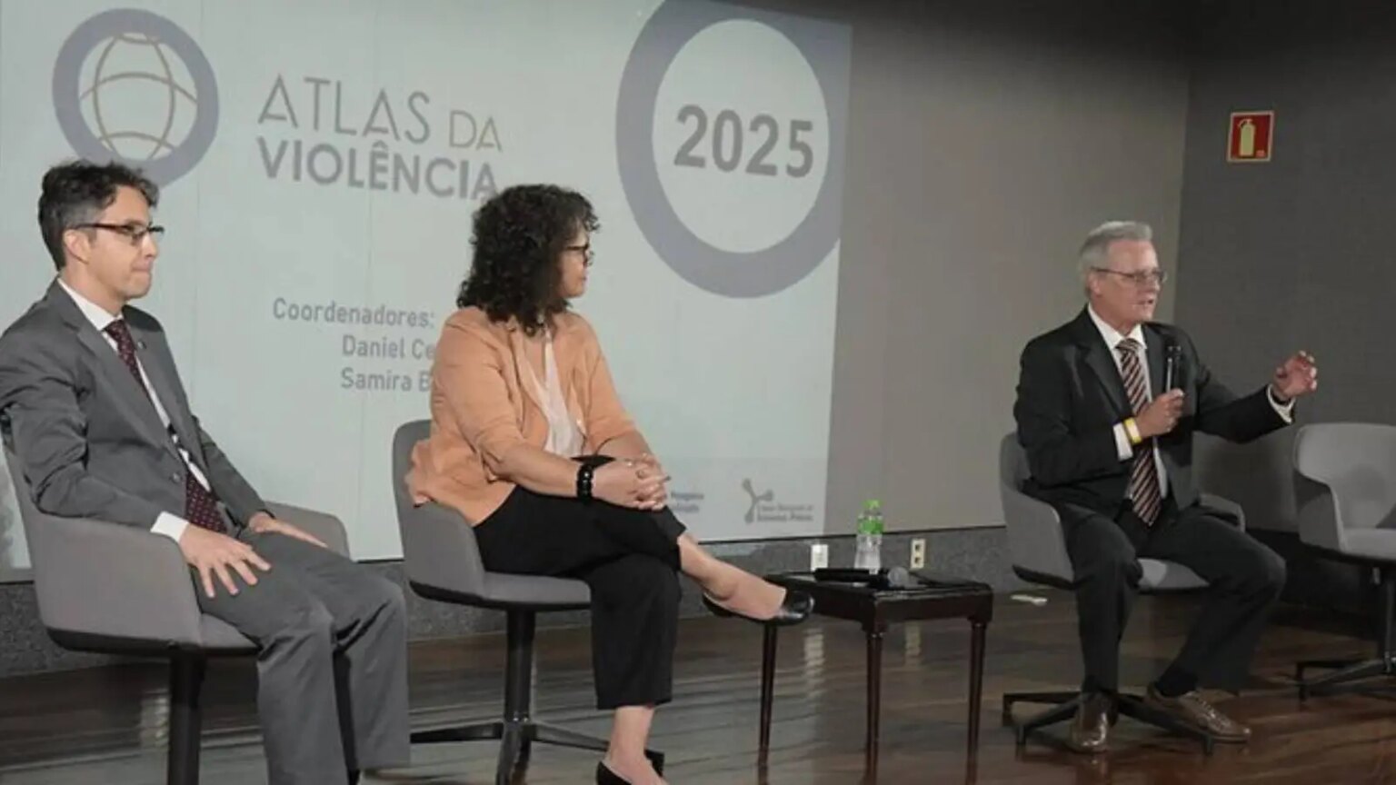Brasil registrou menor taxa de homicidios em 11 anos.jpg