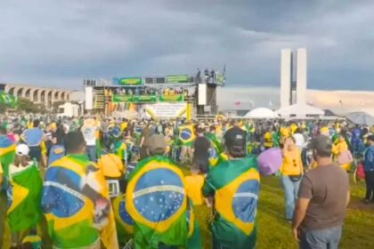Brasilia se prepara para grande manifestacao em defesa da anistia.jpg