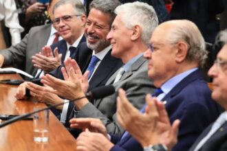 camara-instala-comissao-sobre-isencao-do-imposto-de-renda-ate-5-mil-nossa-vontade-e-entregar-ainda-no-primeiro-semestre-disse-lira-foto-lula-marques-abr-tvt-news