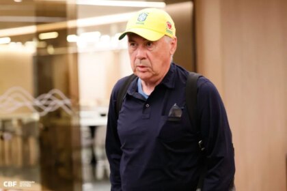 Novo-treinador-da Selecao-Brasileira-Carlo Ancelotti--desembarcou-no-Brasil-na-noite-deste domingo-25-tvt-news