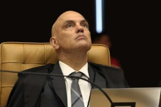 Chefe de Sancoes dos EUA se reune com Flavio Bolsonaro.jpg