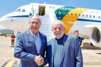 Com muitas viagens Lula deve enviar Alckmin a missa do.jpg