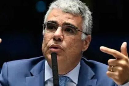 Eduardo Girao Pede Impeachment de Dino e Barroso por Atividades.jpg