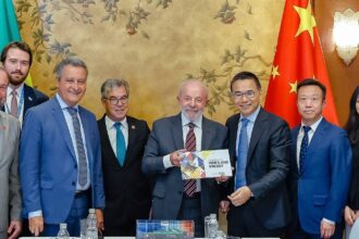 empresa-da-china-investira-us-1-bi-na-producao-de-saf-no-brasil-presidente-lula-durante-audiencia-concedida-ao-presidente-da-envision-lei-zhang-foto-ricardo-stuckert-pr-tvt-news