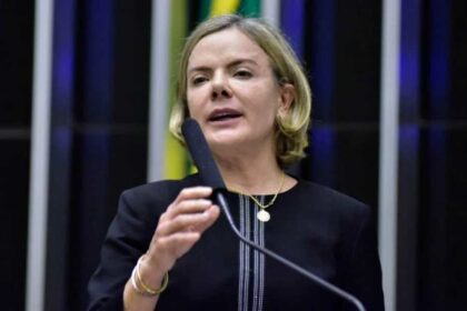 Gleisi ataca Bolsonaro por fala sobre Lula e Janja na.jpg