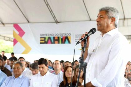 Governador petista fala em jogar Bolsonaro e apoiadores na vala.jpg