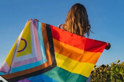 governo-lanca-site-da-conferencia-dos-direitos-das-pessoas-lgbtqia+-pagina-reune-os-quatro-eixos-tematicos-do-encontro-foto-conflgbtqia-org-divulgacao-tvt-news