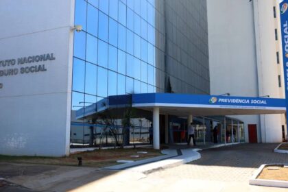 mais-quatro-entidades-devem-ser-alvo-de-processo-sobre-fraude-no-inss-aposentados-e-pensionistas-ja-registraram-mais-de-1-milhao-de-pedidos-de-reembolso-foto-jose-cruz-agencia-brasil-tvt-news