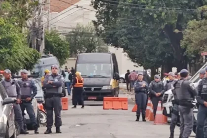 moinho-paraisopolis-reagem-truculencia-tarcisio-policia-militar-mantem-cerco-a-favela-do-moinho-foto-reproducao-tvtnews