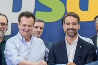 Nao sou do governo Lula afirma Kassab em filiacao de.jpg