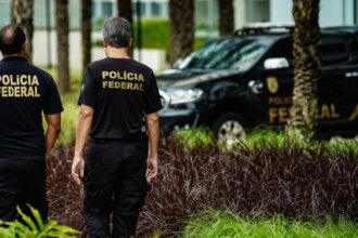 pf-operacao-mira-espionagem-homicidios-encomenda-pf-descobriu-a-existencia-da-organizacao-criminosa-durante-investigacoes-do-assasinato-de-advogado-foto-rafa-neddermeyer-agencia-brasil-tvt-news