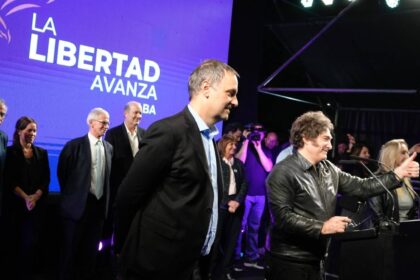partido-de-milei-vence-em-buenos-aires-e-impoe-derrota-historica-ao-pro-adorni-celebrou-a-vitoria-como-um-triunfo-da-liberdade-foto-divulgacao-lla-tvt-news
