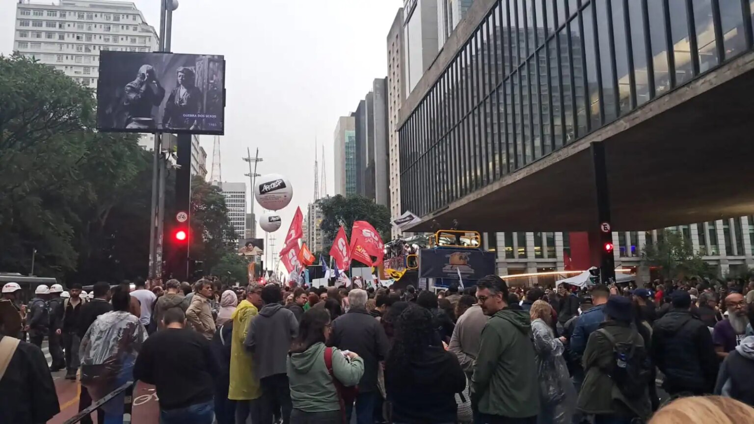 professores-da-rede-publica-de-sp-fazem-greve-na-sexta-9-professores-pedem-que-reajuste-em-sp-seja-o-mesmo-do-piso-nacional-foto-ana-beatriz-alves-tvt-news-tvt-news