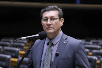 Rodrigo da Zaeli vota contra aumento de deputados e reafirma.jpg