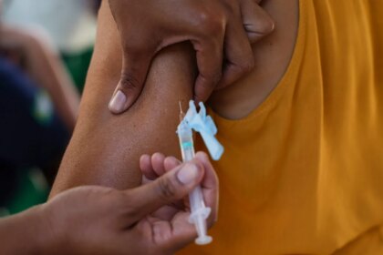 Saiba como se vacina contra HPV e Hepatite A se.jpg