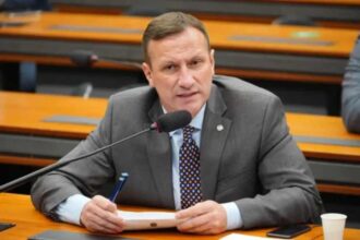 Sanderson pede urgencia na CPI do INSS citando Direitos dos.jpg