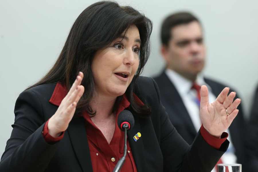 Simone Tebet diz que China quer rasgar o Brasil com.jpg