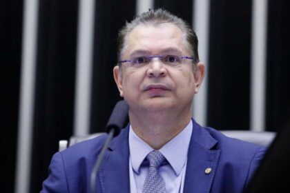 Sostenes critica Moraes por voto em acao de Ramagem.jpg