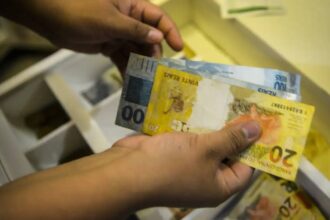 bc-brasileiros-tem-r-9-13-bi-em-valores-a-receber-consulta-no-site-do-bc-e-100-gratuita-foto-marcello-casal-jr-agencia-brasil-tvt-news