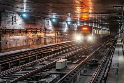 metro-sp-metroviarios-nao-farao-greve-dia-27-5-metroviarios-aceitaram-proposta-de-reajuste-salarial-e-greve-foi-suspensa-foto-wikimedia-commons-tvt-news