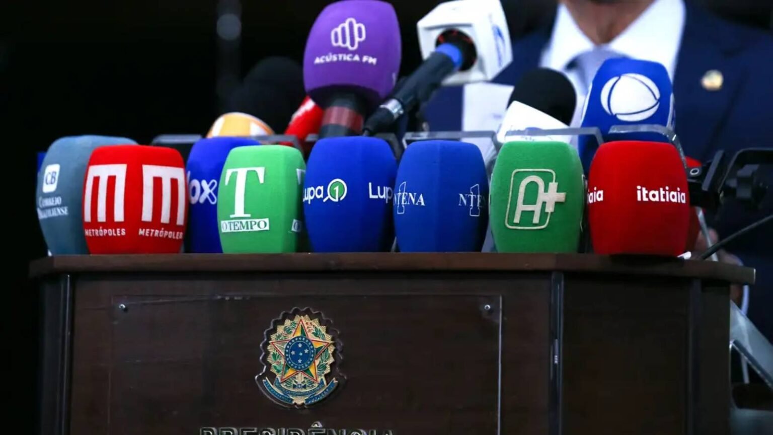 fenaj-violencia-contra-jornalistas-cai-mas-tem-patamar-preocupante-casos-ainda-sao-maiores-do-que-os-registrados-em-2018-foto-lula-marques-agencia-brasil-tvt-news