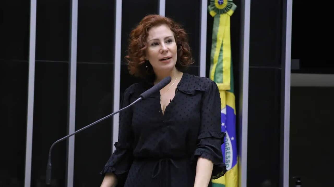 Apos decisao do STF Carla Zambelli revela que deixou o.jpg