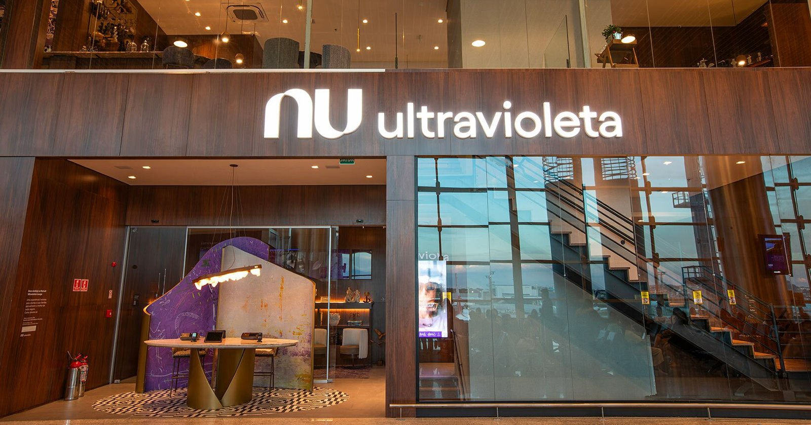 Boa notícia! Nubank aumenta número de cartões adicionais grátis do Ultravioleta 2 Boa noticia Nubank aumenta numero de cartoes adicionais gratis do