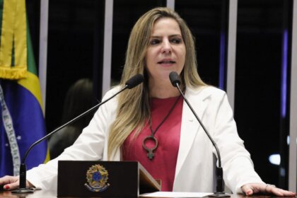 deputada-pede-mpf-pf-explicacoes-evento-pl-big-techs-treinamentos-inteligencia-artificial-criacao-conteudo-deepfakes-divulgacao-camara-dos-deputados