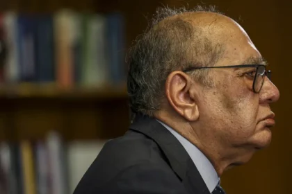 Gilmar Mendes vira alvo de investigacao anunciada por Andre Ventura.webp.webp