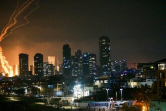 ira-canta-vitoria-e-diz-que-israel-foi-forcado-a-aceitar-cessar-fogo-por-sua-vez-israel-sustentou-que-alcancou-objetivos-da-sua-guerra-contra-o-ira-foto-irna-tvt-news