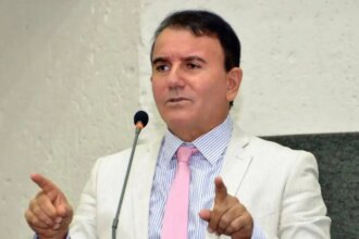 pf-prende-prefeito-de-palmas-por-vazamento-de-investigacao-sigilosa-prisao-preventiva-de-campos-ja-havia-sido-pedida-pela-pf-em-maio-foto-benhur-de-souza-alto-tvt-news